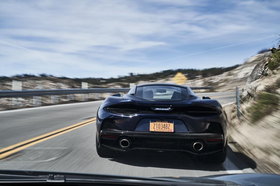  McLaren GT 2019 года  (NA) (фото 7 из 17)